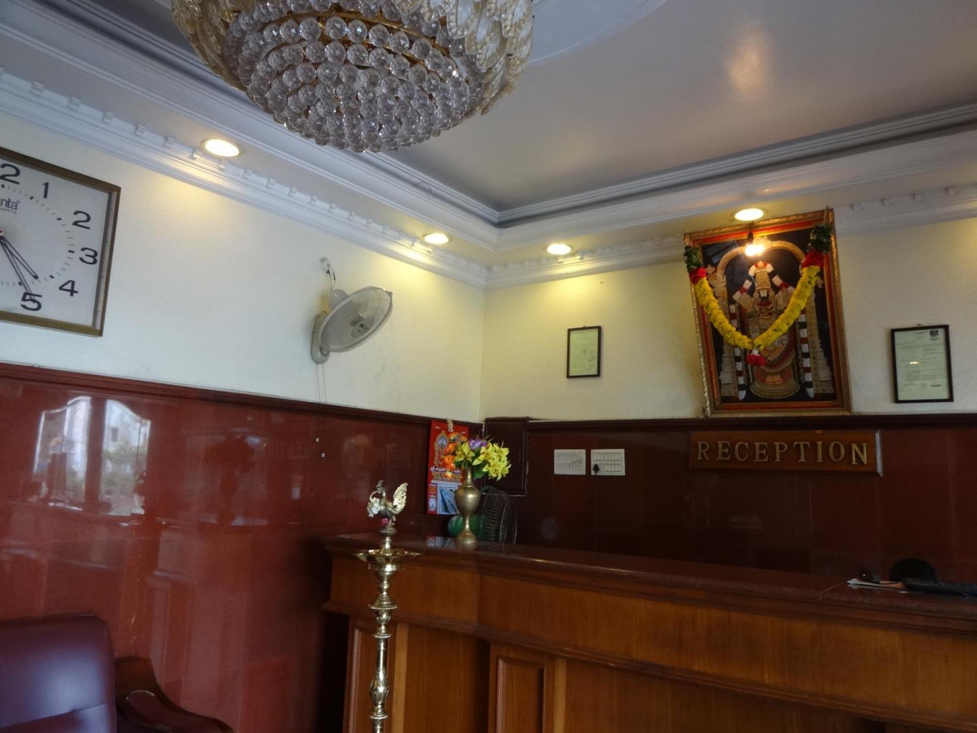Hotel Sri Sabthagiri Pondicherry Exterior foto