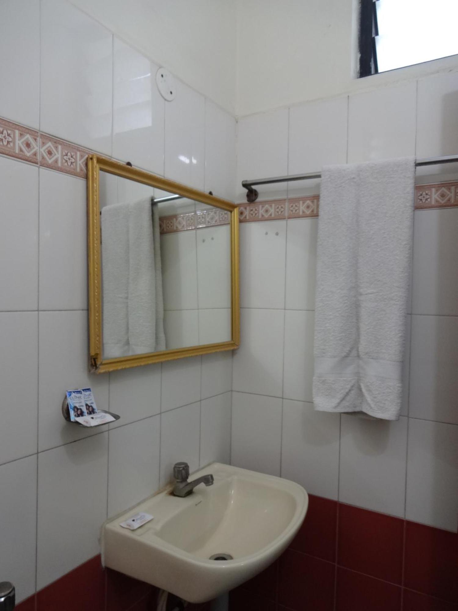 Hotel Sri Sabthagiri Pondicherry Exterior foto